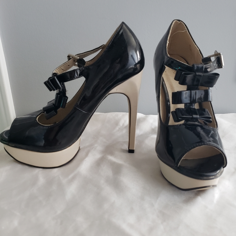 Mixx High Heels - Picture 2 of 3